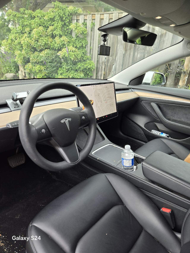 Late 2021 Tesla Model 3 Standard Range Plus, only 49,200km in Cars & Trucks in Markham / York Region - Image 3