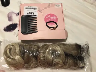 Reecho Clip in synthetic hair extensions -, View more