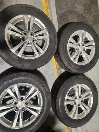 CHEVY Rims - 17" - $150 OBO ***not endorsing quality/safety of tires*** ***selling rims with rubbers...