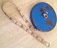 Antiquité  Outil ancien Galon à mesurer en fer et tissus S
