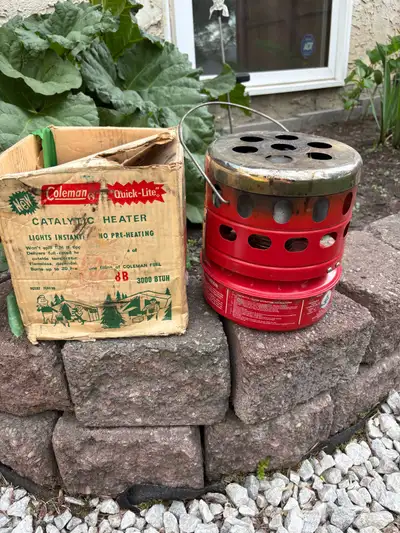 I'm selling a vintage Coleman Quick-Lite Catalytic Heater, model 518B with a 3000 BTU output. This h...