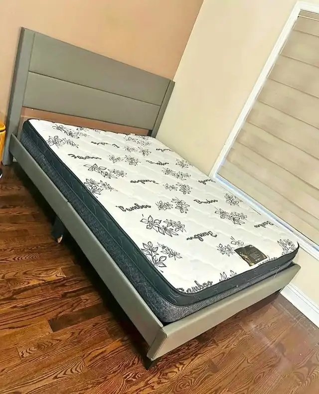 Lit simple|Lit double|Lit queen|Lit king in Beds & Mattresses in Laval / North Shore - Image 4