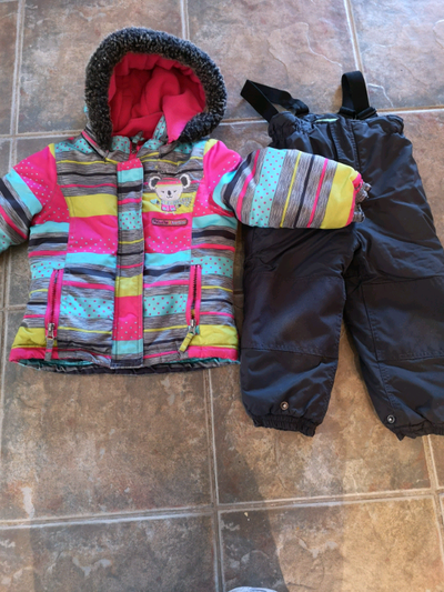 Ensemble d'hiver/ Snow suit, View more