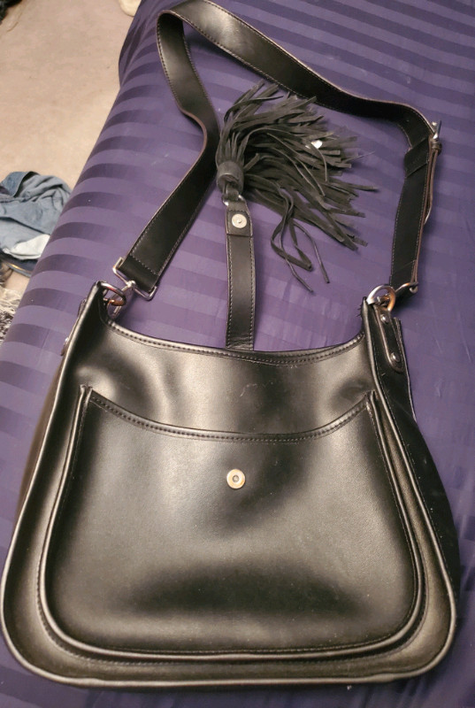 Colab Christopher Kon Crossbody Saddle Bag/Purse  in Women's - Bags & Wallets in City of Toronto - Image 2