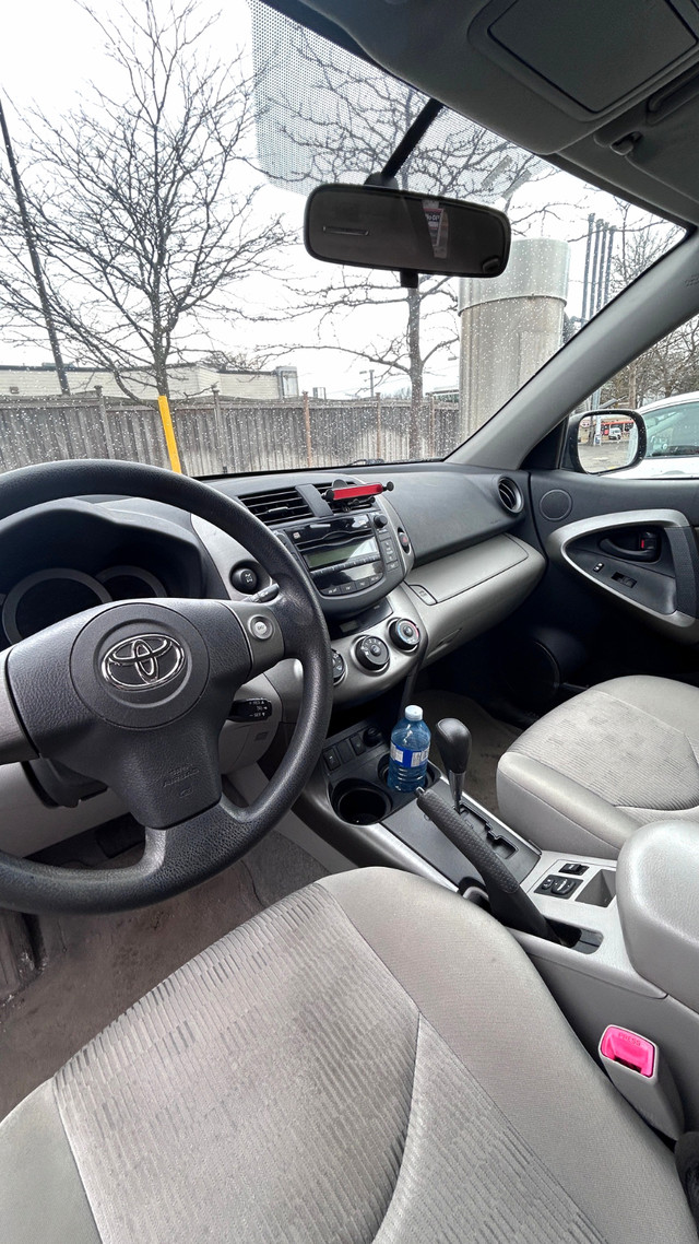 2009 Toyota RAV4 Base, Sport Utility 3.5L V6 4WD in Cars & Trucks in Markham / York Region - Image 3