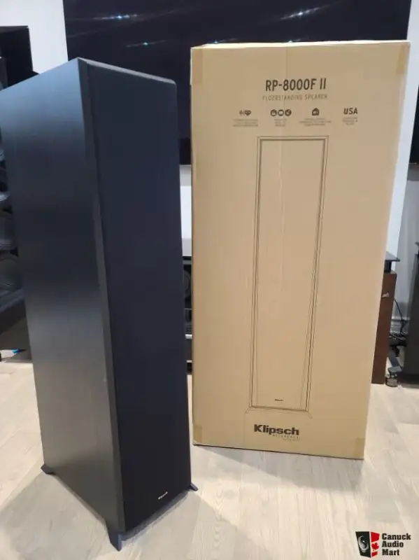 Klipsch RP-8000FII dual 8" floorstanding speakers in Speakers in Markham / York Region - Image 2