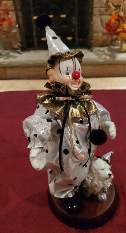 MOVING CLOWN MUSICAL BOX in Arts & Collectibles in City of Toronto - Image 2