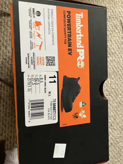 These are brand new Timberland PRO powertrain EV composite safety toe shoes in women's size 11. Thes...