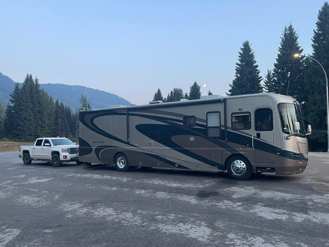 2007 sports coach 376ds diesel pusher in RVs & Motorhomes in St. Albert - Image 2