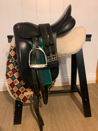 Jeffries dressage saddle full equipped