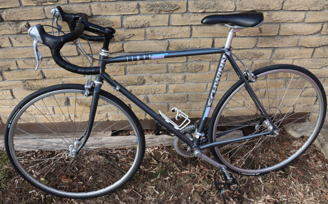 1989 54 cm Scwhinn Tempo 7 Speed steel road bike - $600 in Road in Guelph - Image 3