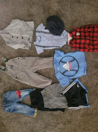 Baby clothes Lot size 9-12 months