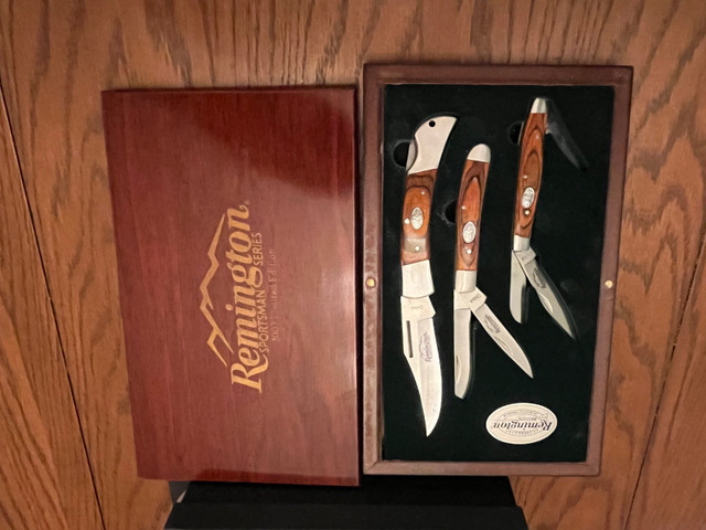 Remington knife set in Garage Sales in Belleville