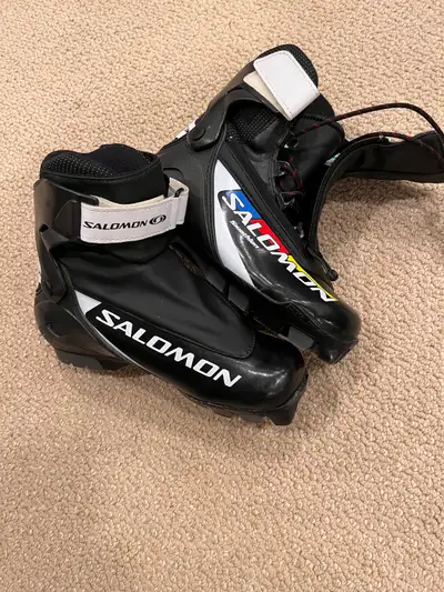 size 4 SNS Pilot skate boots, View more