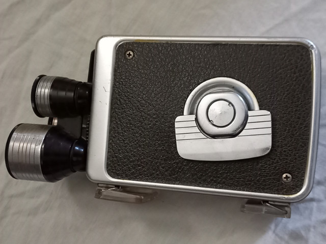 I deliver! Brownie Triple lens Camera in Cameras & Camcorders in St. Albert - Image 4