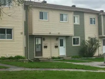 3 bedroom townhouse for rent Chatelaine Village Freshly painted and newly renovated finished basemen...
