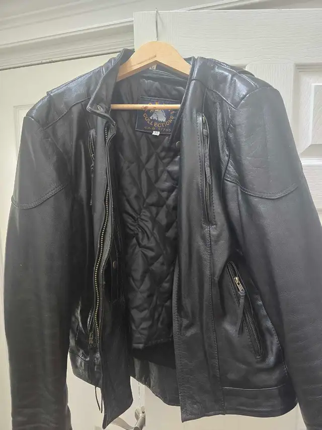 Men's XL Leather Motorcycle Jacket in Men's in Calgary - Image 4
