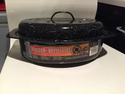 Vintage 60s Small Enamel Granite Ware Roaster - NEW, View more