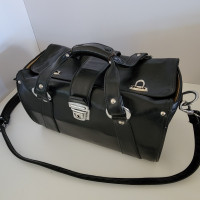 ⭐ Beautiful Vintage Black Leather Camera Case
