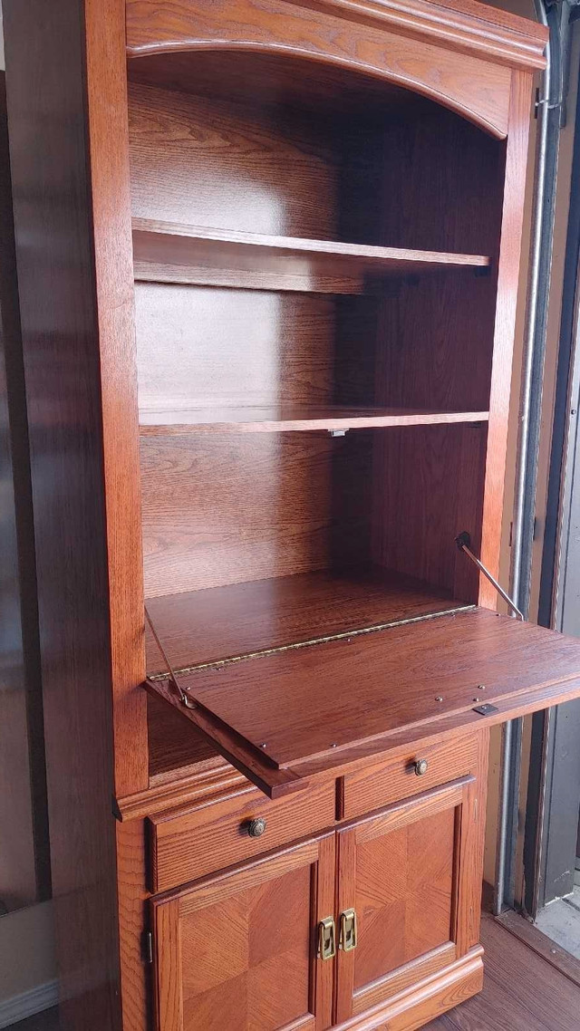 Hutch (hard wood) in Hutches & Display Cabinets in Penticton