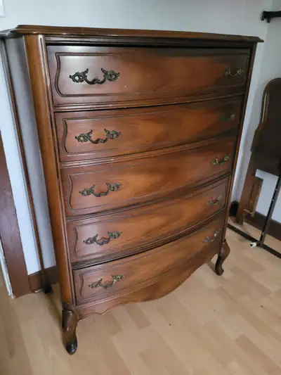 Ensemble de chambre style Provincial Français, View more