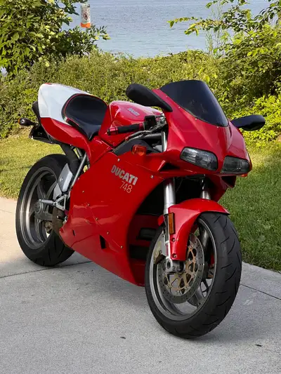 Selling my 2002 Ducati 748s MonoPosto. Imported from the U.S early 2000’s. Third owner. 8700 MILES (...