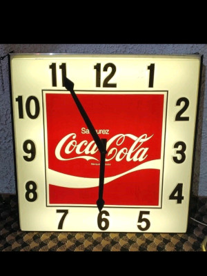 Horloge Coca Cola | Kijiji à Grand Montréal : acheter et vendre sur le site  de petites annonces no 1 au Canada.