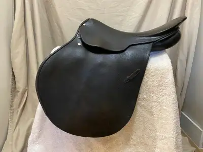 17” Don Rodrigo English saddle for sale, View more