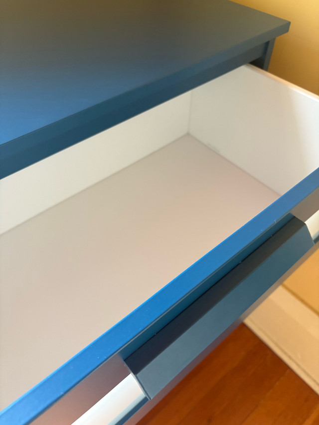 commode 3 tiroirs bleue dans Commodes et armoires  à Ville de Québec - Image 3