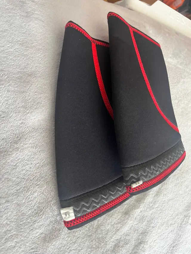 Neoprene Knee Sleeves64363357144193123