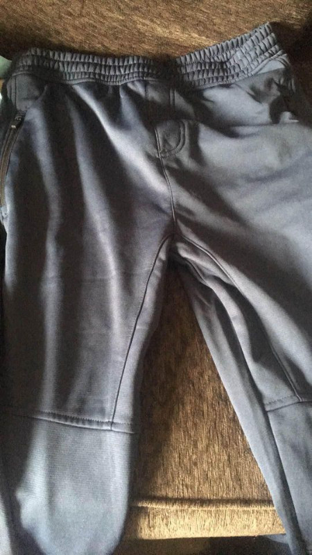 Dark Blue Pants in Men's in Kitchener / Waterloo