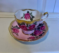 Vintage Tea Cup And Saucer Queen Anne Pink Roses And Heavy Gold