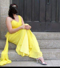 Gorgeous sunny yellow grad gown