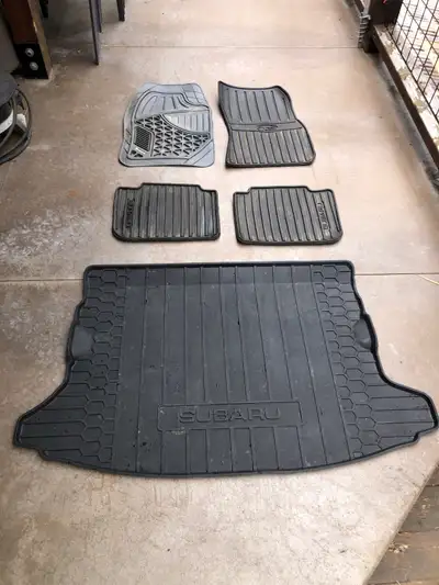 Fits 2018 Subaru Crosstrek but could fit other years. A fairly new set of rubber floor mats. Great f...
