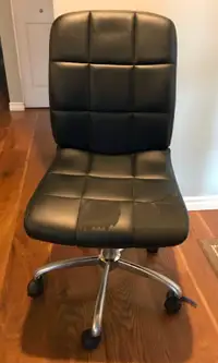 very comfy computer everything chair works fine