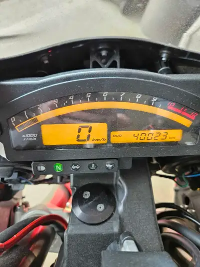 Bike is in great condition and runs perfectly. 40000 KMs All maintenance done at 39000KMs including....