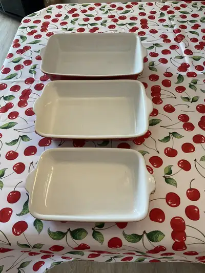 Set de plats four (3), View more