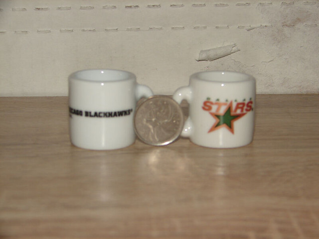Tasses miniatures d'équipes de hockey dans Art et objets de collection  à Ouest de l’Île - Image 2