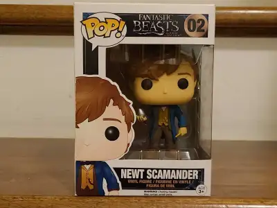 Funko POP! Movies: Fantastic Beasts - Newt Scamander With Egg, View more