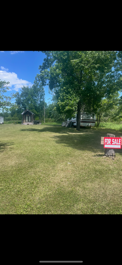 60x150 lot for sale in Petersfield. 249 Tom Prince drive. Private sale. Structure/trailer not includ...