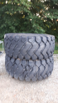 Maverick 29.5 x 25 OTR Tires