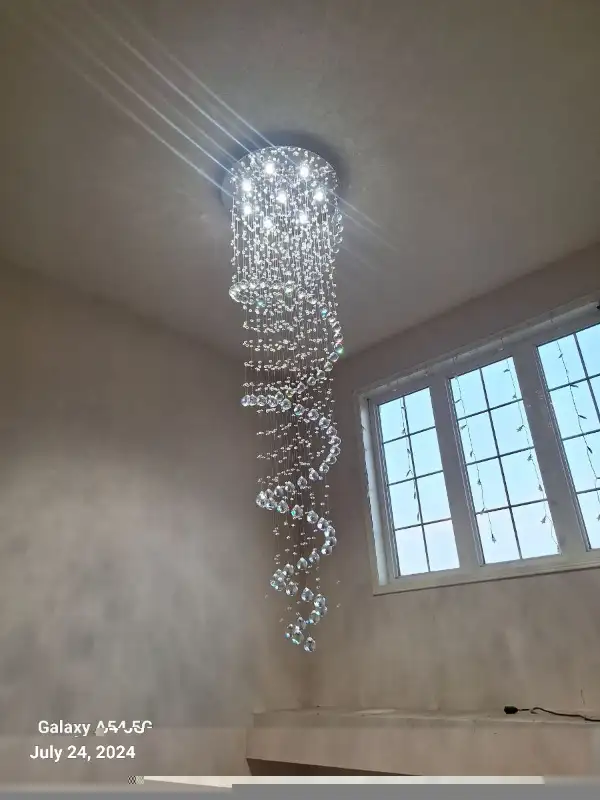 Gorgeous Crystal Chandeliers Available in Indoor Lighting & Fans in Markham / York Region - Image 4