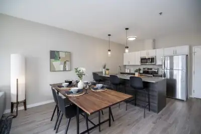 1 Bed + Den, 2 Bath Corner Unit - Sage Creek