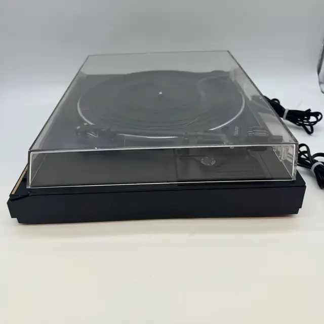 Vintage Toshiba SR‑D33 Quartz Lock Direct Drive Turntable in Stereo Systems & Home Theatre in City of Toronto - Image 11