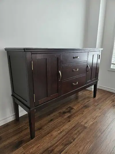 Buffet/hutch, View more