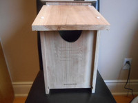 Whitehorse Premium Cedar Wood Owl House - 16" x 12" x 11"; New