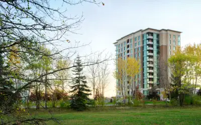 Ottawa: 2 bed 2 bath condo available for long term rental