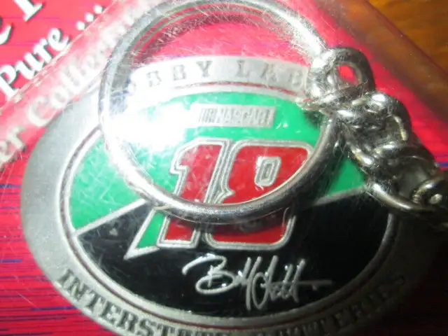 BOBBY LABONTE #18 Keychain sealed NASCAR Racing63240706727299121