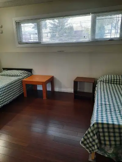 Room to rent in all girl basement near Gurdwara Ramgarhia