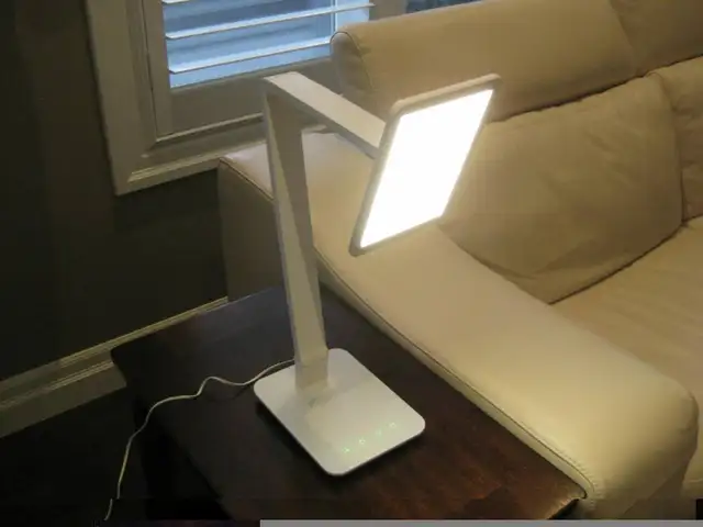 Smart Touch White LED Desk Lamp w/ Infinite Positions & Features in Indoor Lighting & Fans in Kitchener / Waterloo - Image 5